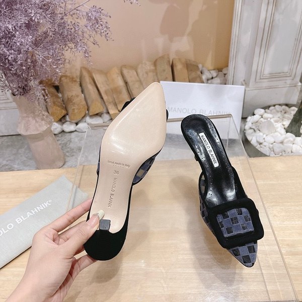 Manolo Blahnik 사각 메쉬 뮬 슬리퍼(7cm) [매장가 340만원대]