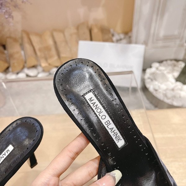 Manolo Blahnik 사각 메쉬 뮬 슬리퍼(7cm) [매장가 340만원대]