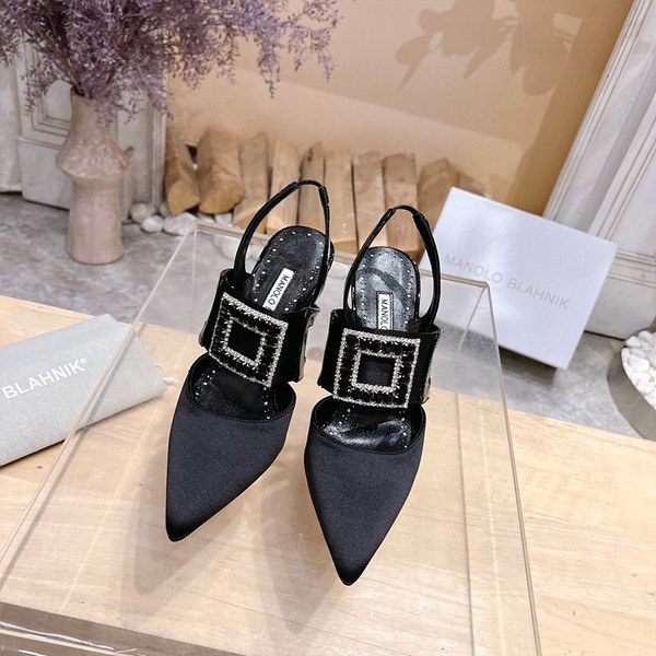 Manolo Blahnik 실크 하이힐 다이아몬드 버클 샌들(10cm) [매장가 370만원대]