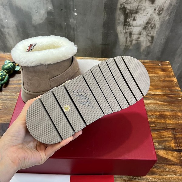 로저비비에 비브 윈터 퍼 스트라스 버클 앵클 부츠 베이지 [매장가 240만원대]