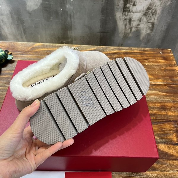 로저비비에 비브 윈터 퍼 스트라스 버클 슬리퍼 브라운 [매장가 210만원대]