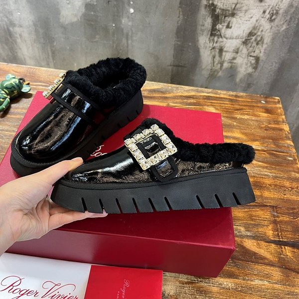 로저비비에 비브 윈터 퍼 스트라스 버클 슬리퍼 블랙[매장가 210만원대]