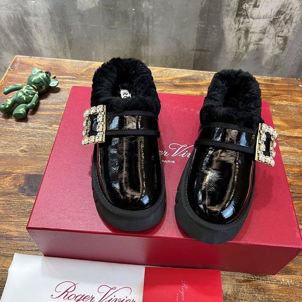 로저비비에 비브 윈터 퍼 스트라스 버클 슬리퍼 블랙[매장가 210만원대]