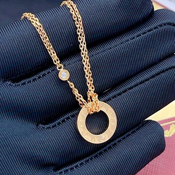 까르띠에 LOVE 펜던트 3colors [매장가 449만원대]