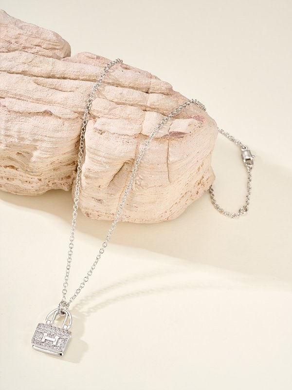 에르메스 아뮬렛 콘스탄스 팬던트 네크리스 2color