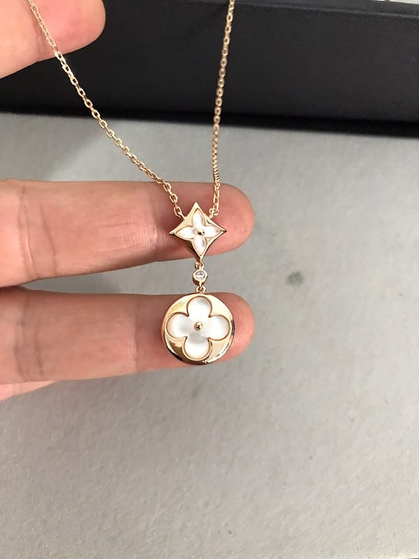 루이비통 컬러 블라썸 목걸이 [매장가 758만원대]