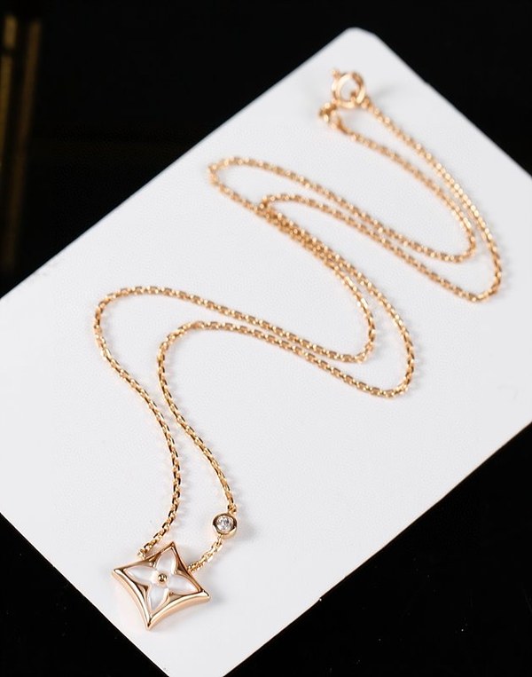 루이비통 컬러 블라썸 BB 스타 펜던트 [매장가 412만원대]