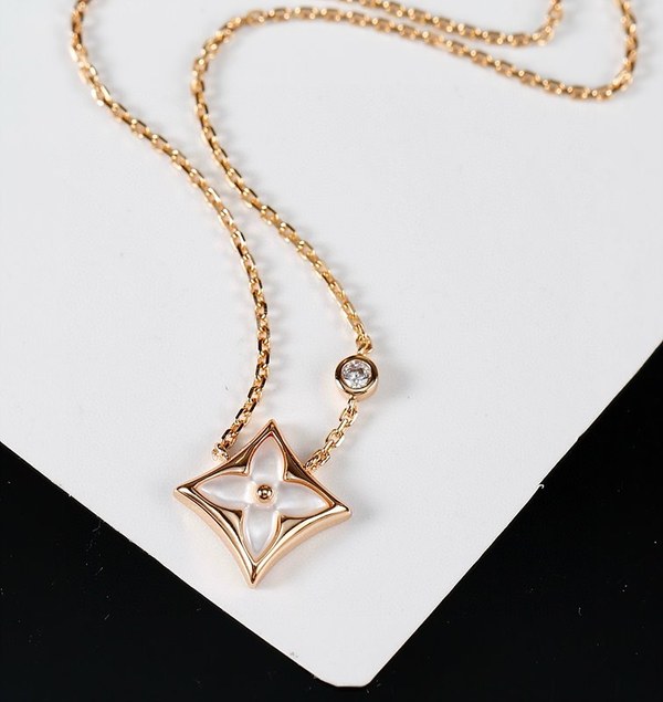 루이비통 컬러 블라썸 BB 스타 펜던트 [매장가 412만원대]