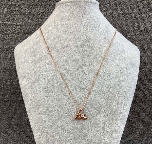 루이비통 LV 볼트 원 스몰 펜던트 [매장가 464만원대]