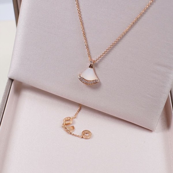 불가리 디바스 드림 네크리스 [매장가 505만원대]