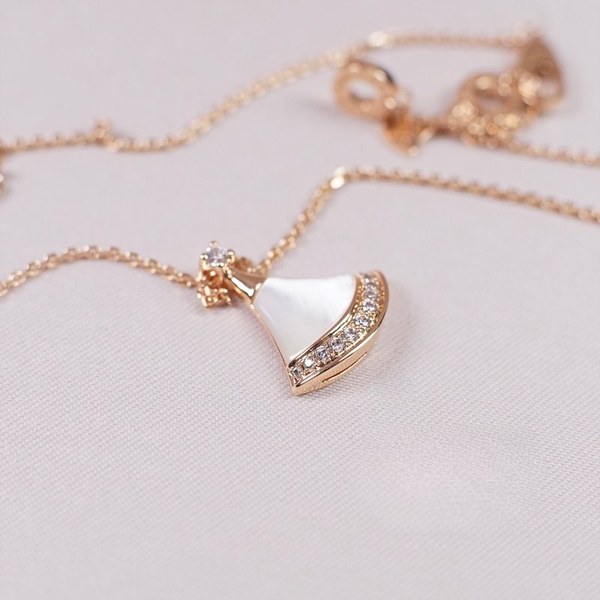 불가리 디바스 드림 네크리스 [매장가 505만원대]