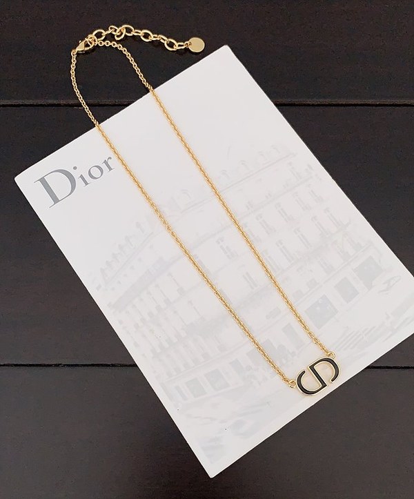 디올 Petiit CD 목걸이 [매장가 79만원대]