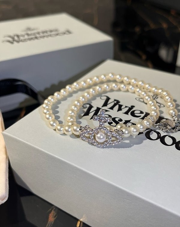 비비안웨스트우드 올림피아 펄 목걸이 [매장가 43만원대]