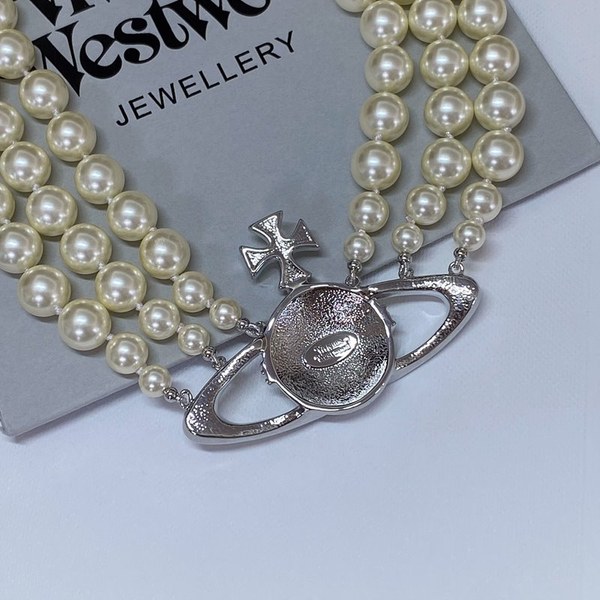 비비안웨스트우드 쓰리로우 펄 바스 릴리프 초커 목걸이 2color [매장가 113만원대]