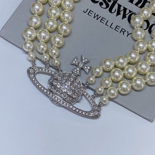 비비안웨스트우드 쓰리로우 펄 바스 릴리프 초커 목걸이 2color [매장가 113만원대]