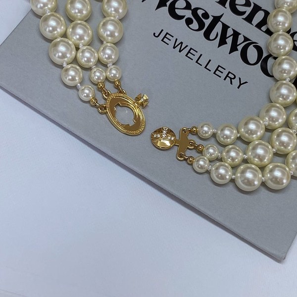 비비안웨스트우드 쓰리로우 펄 바스 릴리프 초커 목걸이 2color [매장가 113만원대]