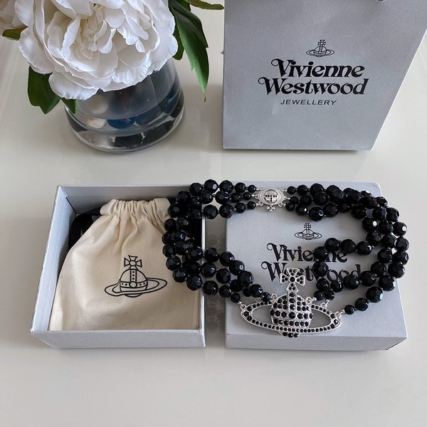 비비안웨스트우드 메살린 쓰리로우 초커 목걸이 [매장가 118만원대]