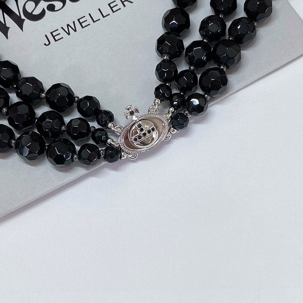 비비안웨스트우드 메살린 쓰리로우 초커 목걸이 [매장가 118만원대]