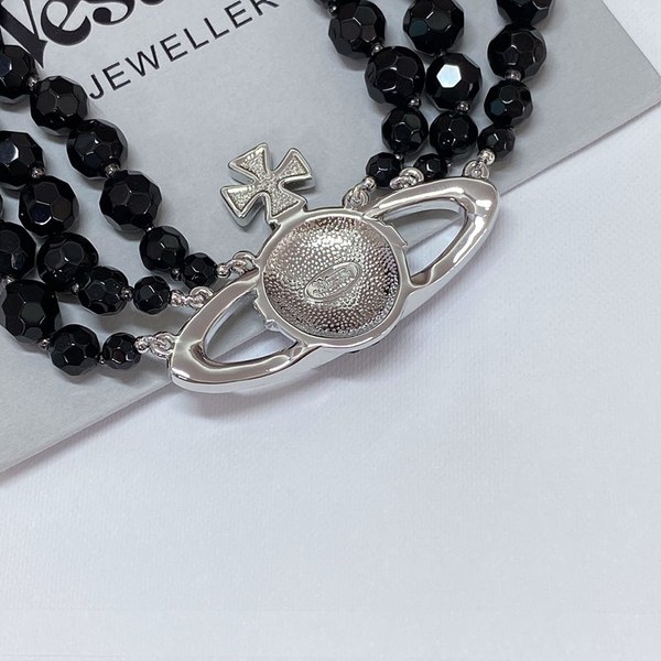 비비안웨스트우드 메살린 쓰리로우 초커 목걸이 [매장가 118만원대]