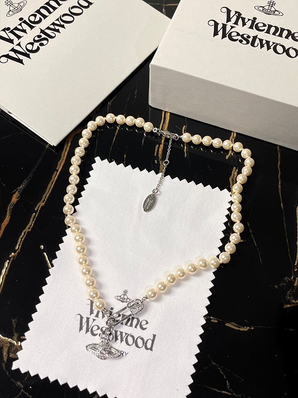 비비안웨스트우드 루크리스 펄 목걸이 [매장가 58만원대]