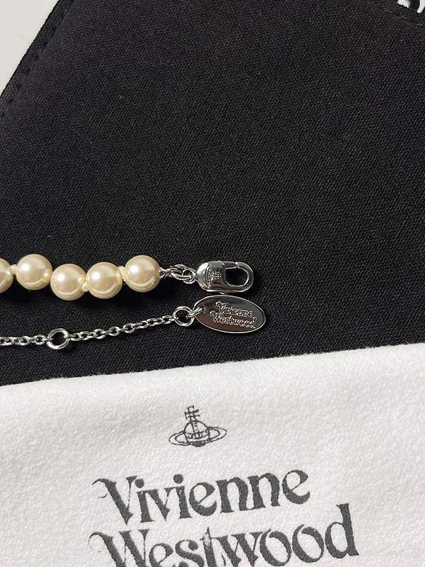 비비안웨스트우드 루크리스 펄 목걸이 [매장가 58만원대]
