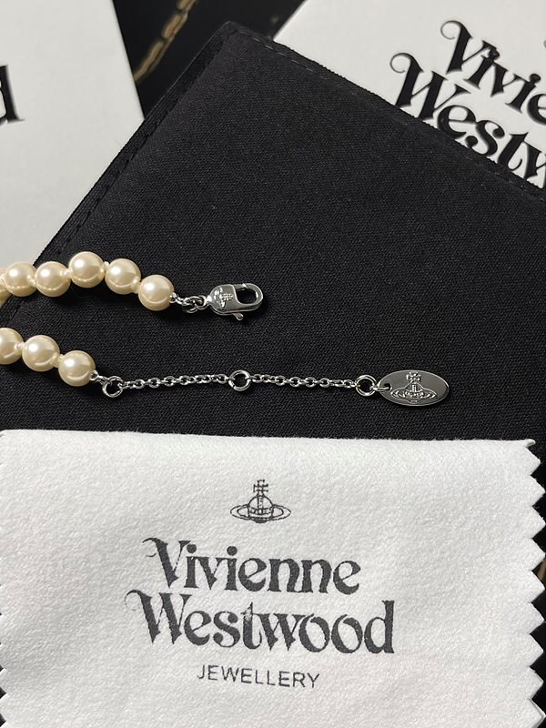 비비안웨스트우드 루크리스 펄 목걸이 [매장가 58만원대]