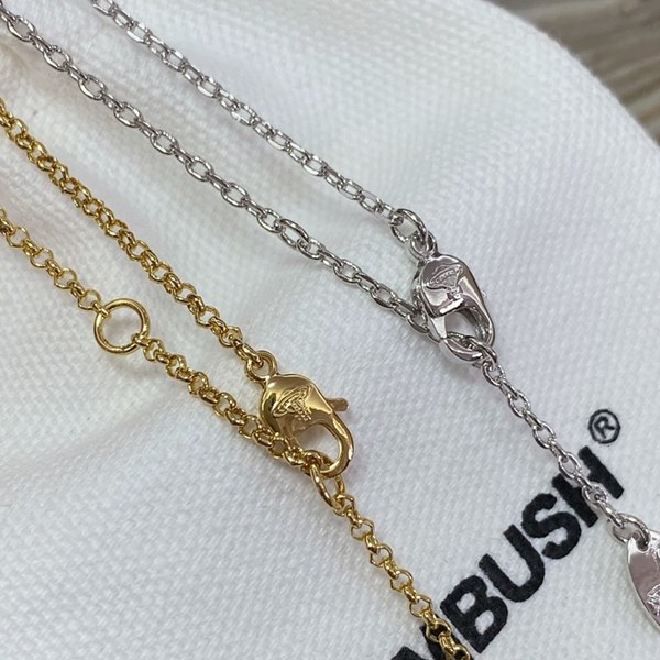 비비안웨스트우드 루크리스 목걸이 2color [매장가 43만원대]