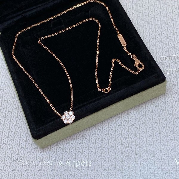 반클리프 플로레뜨 펜던트 2color