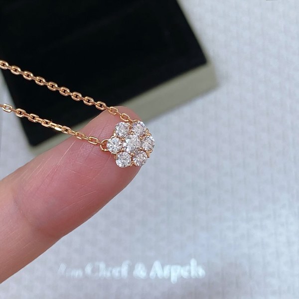 반클리프 플로레뜨 펜던트 2color