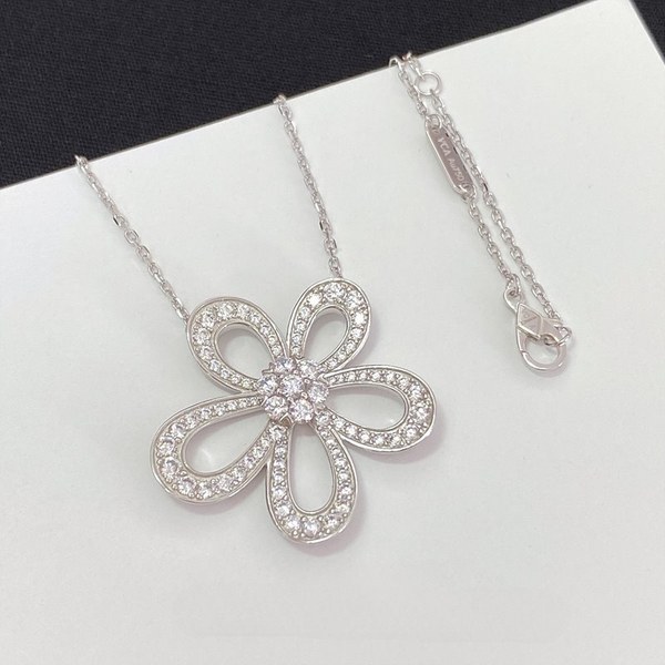 반클리프 플라워레이스 펜던트