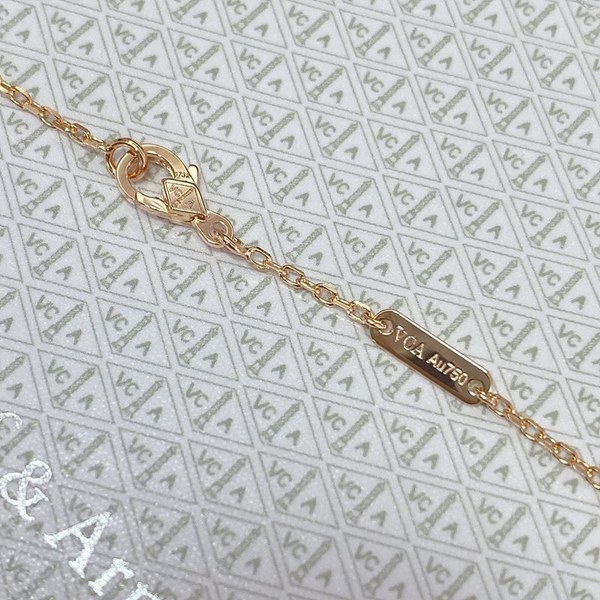 반클리프 투 버터플라이 펜던트