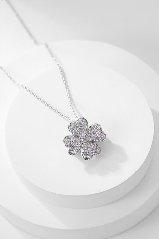 반클리프 코스모스 미디엄 모델 클립 펜던트