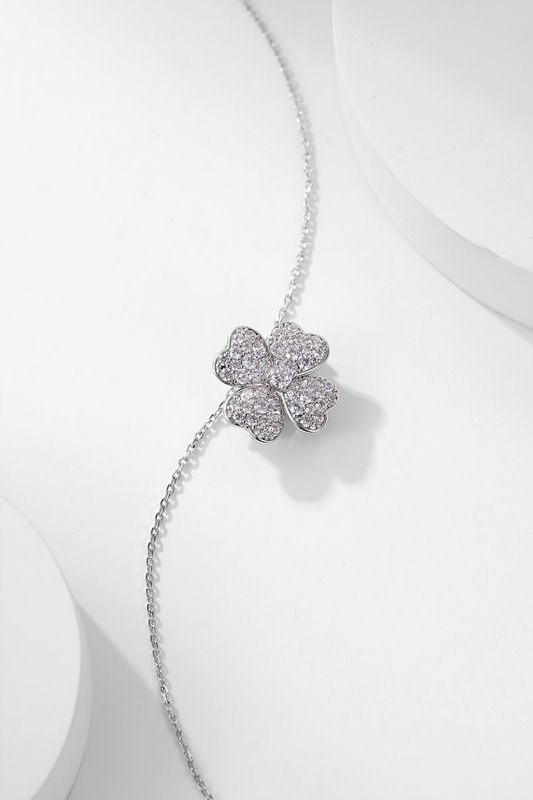 반클리프 코스모스 미디엄 모델 클립 펜던트