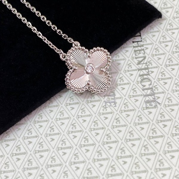 반클리프 빈티지 알함브라 펜던트 [매장가 570만원대]