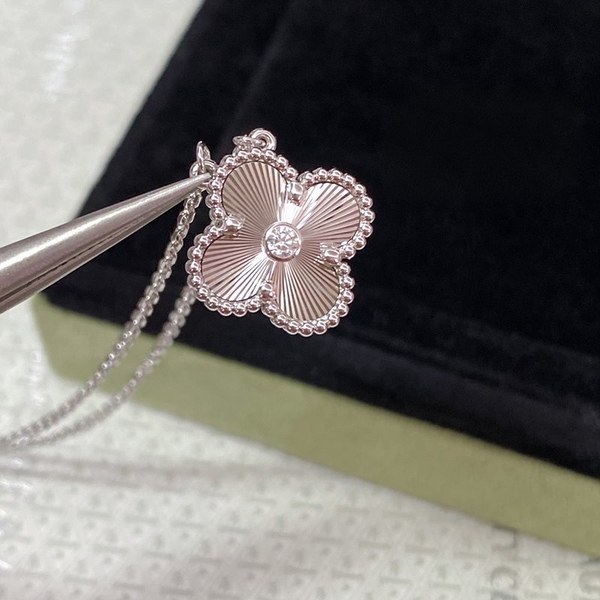 반클리프 빈티지 알함브라 펜던트 [매장가 570만원대]