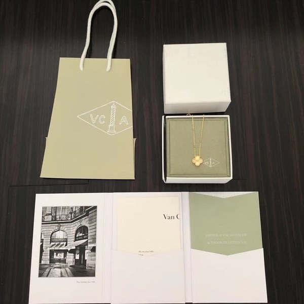 반클리프 빈티지 알함브라 펜던트 [매장가 530만원대]