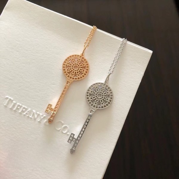 티파니앤코 페탈 키 네크리스 2color [매장가 955만원대]