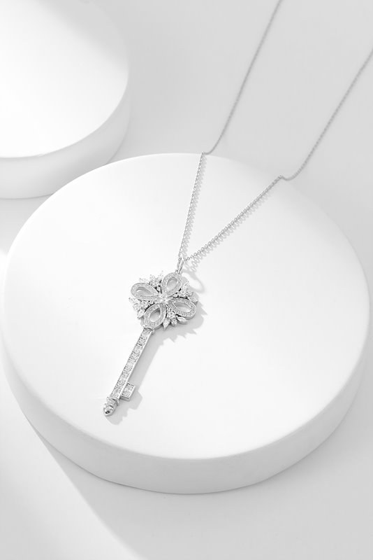 티파니앤코 키 빅토리아 네크리스 5.1cm