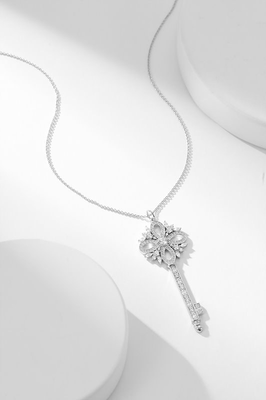 티파니앤코 키 빅토리아 네크리스 5.1cm