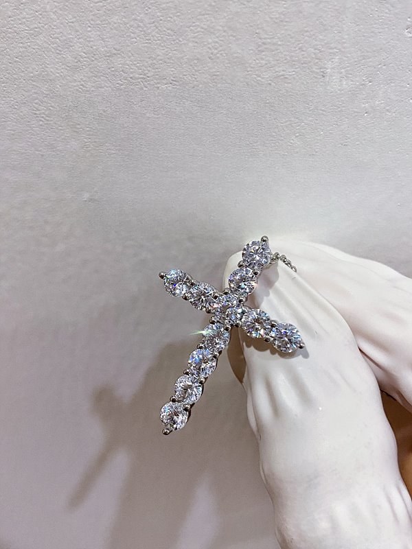 티파니앤코 크로스 팬던트 2size [매장가 500만원대]