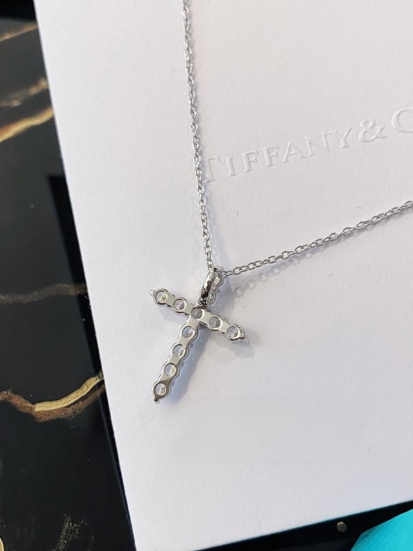 티파니앤코 크로스 팬던트 2size [매장가 500만원대]