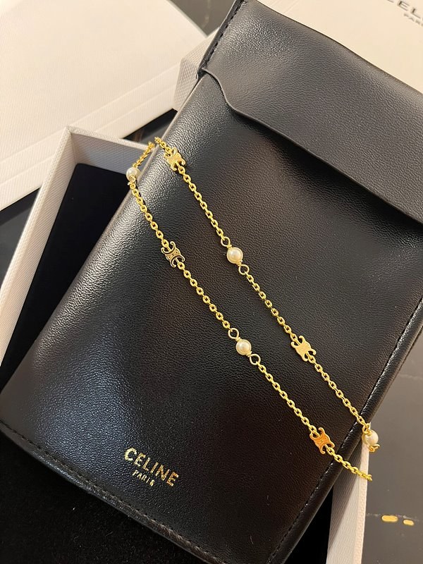 셀린느 트리옹프 펄 더블 목걸이 [매장가 110만원대]