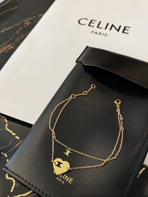 셀린느 트리오페 인 하트 목걸이 [매장가 90만원대]