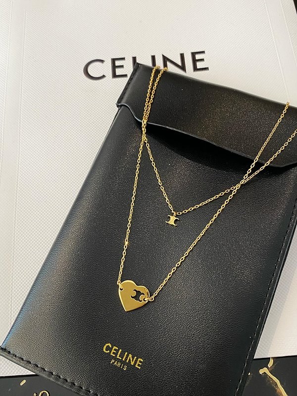셀린느 트리오페 인 하트 목걸이 [매장가 90만원대]