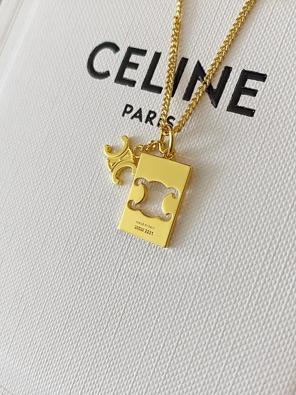 셀린느 세퍼러블 트리옹프 목걸이 [매장가 92만원대]