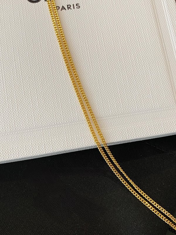 셀린느 세퍼러블 트리옹프 목걸이 [매장가 92만원대]