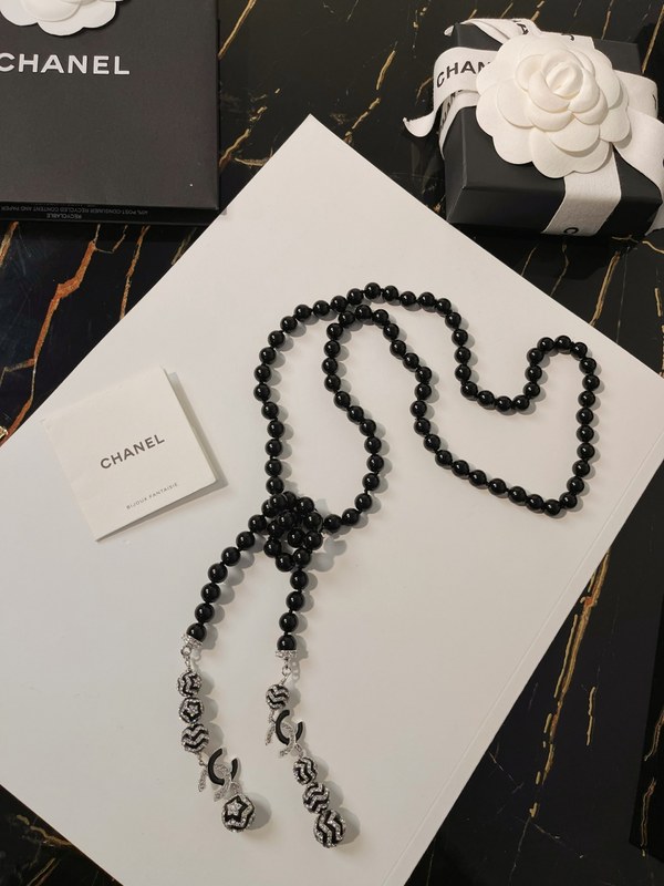 샤넬 에나멜 블랙 매듭체인 목걸이 [매장가 350만원대]