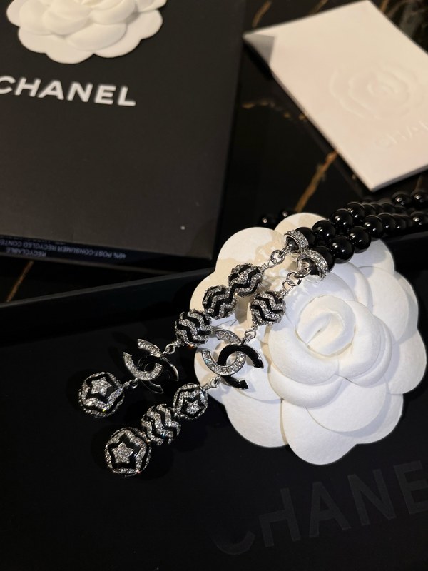 샤넬 에나멜 블랙 매듭체인 목걸이 [매장가 350만원대]