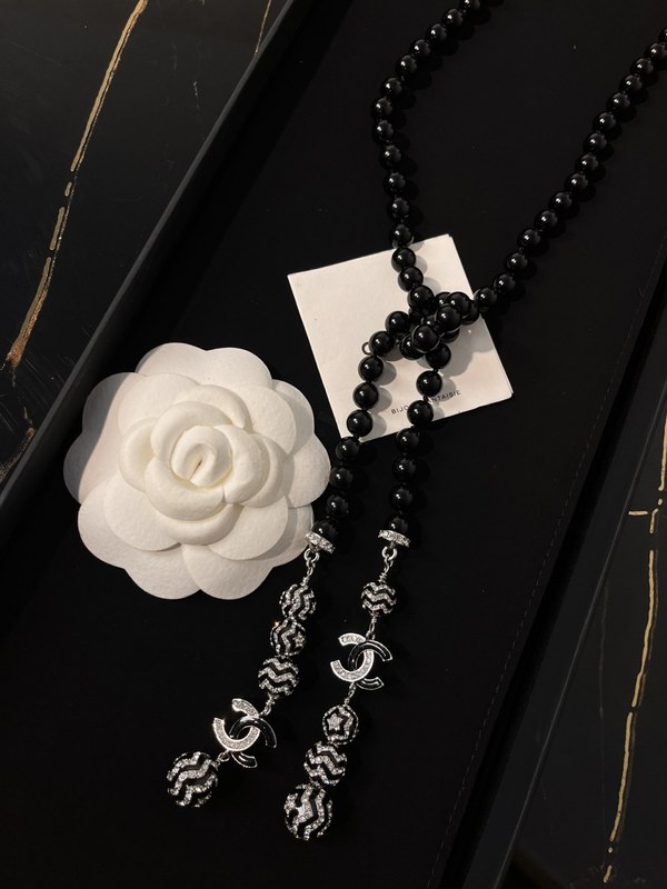 샤넬 에나멜 블랙 매듭체인 목걸이 [매장가 350만원대]