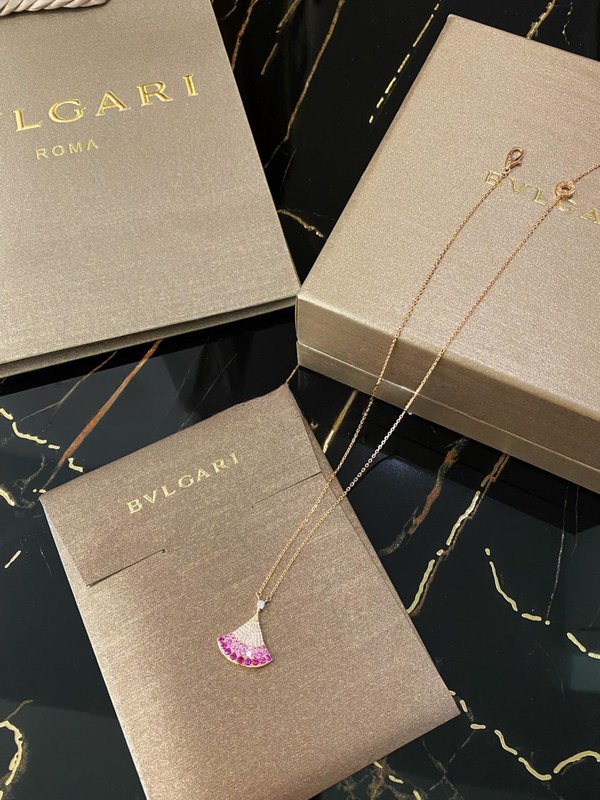 불가리 핑크디바 팬 목걸이 [매장가 240만원대]